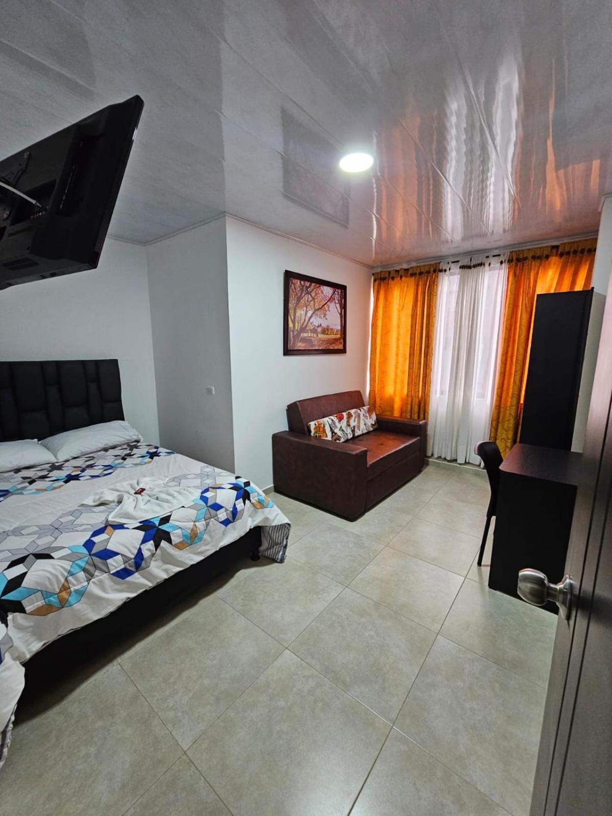Hotel Big Ben Malaga Santander Kültér fotó