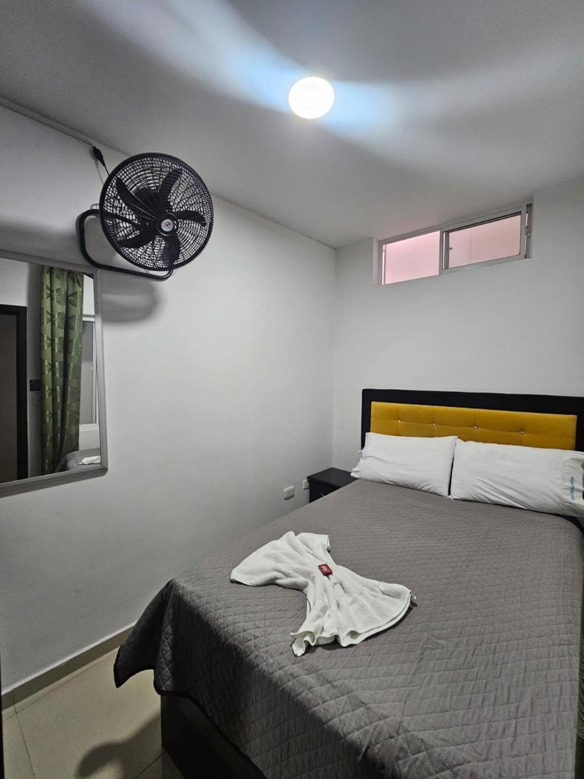 Hotel Big Ben Malaga Santander Kültér fotó
