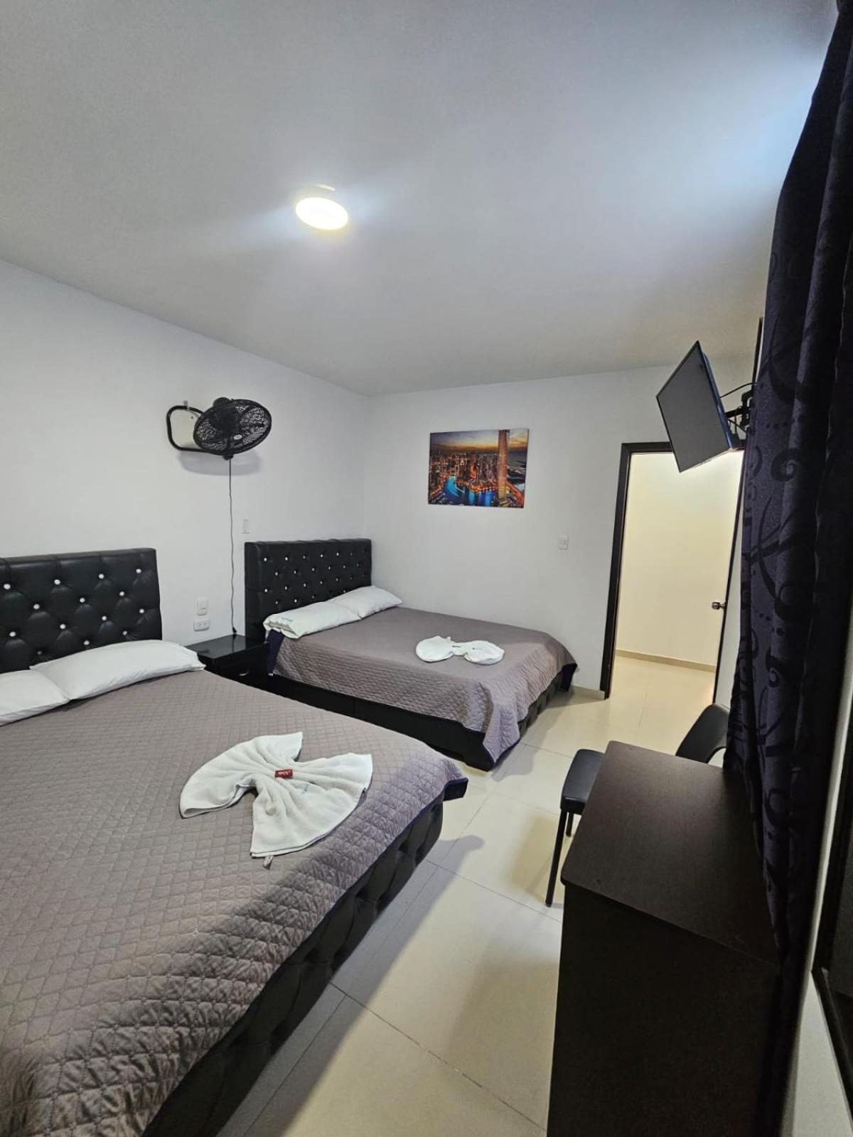 Hotel Big Ben Malaga Santander Kültér fotó